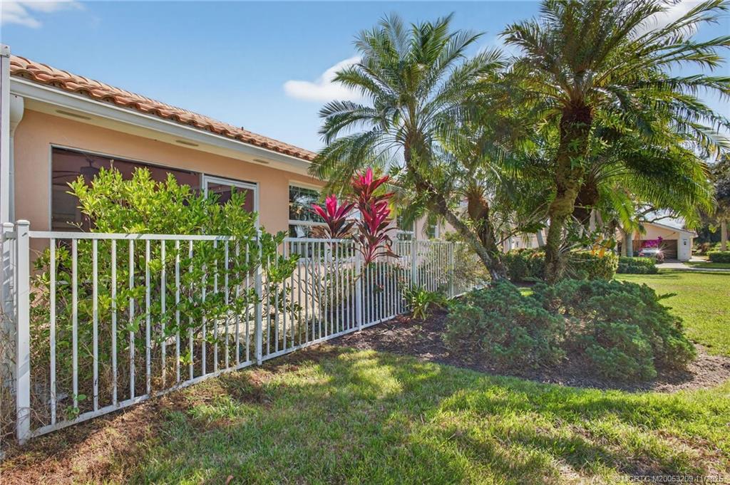 Stuart, Florida 34997, United States, 2 Bedrooms Bedrooms, ,2 BathroomsBathrooms,Residential,Active,247368