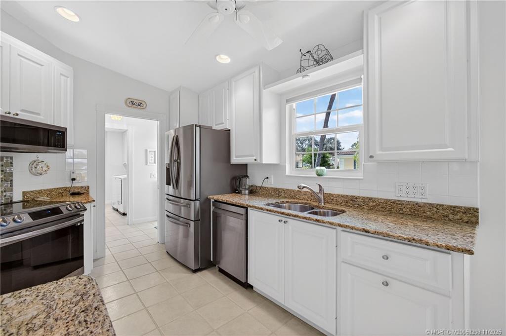 Stuart, Florida 34997, United States, 2 Bedrooms Bedrooms, ,2 BathroomsBathrooms,Residential,Active,247368