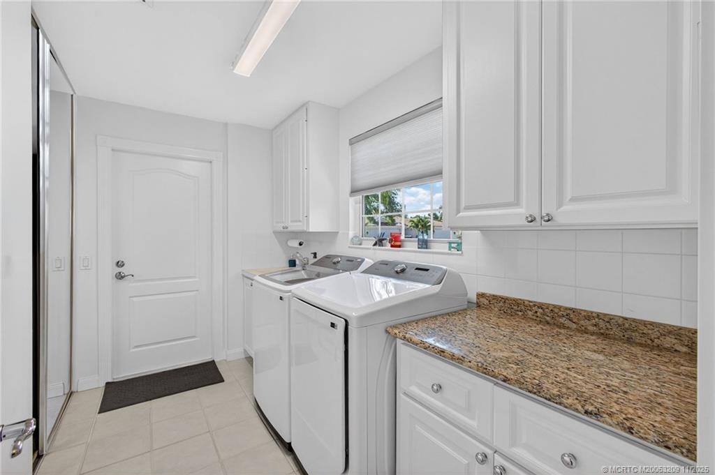 Stuart, Florida 34997, United States, 2 Bedrooms Bedrooms, ,2 BathroomsBathrooms,Residential,Active,247368