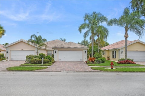 Photo of 8693 SE Retreat Drive, Hobe Sound, FL 33455 (MLS # M20055944)