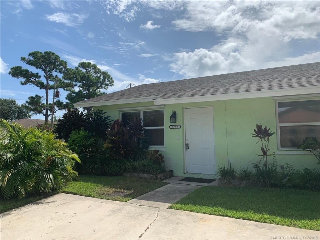 Photo of 5749 SE Collins Avenue, Stuart, FL 34997 (MLS # M20047827)