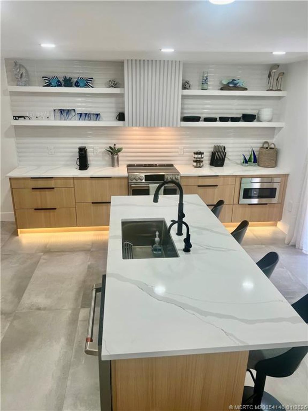 Photo of 2600 S Kanner Hwy Road #D6, Stuart, FL 34994 (MLS # M20054140)