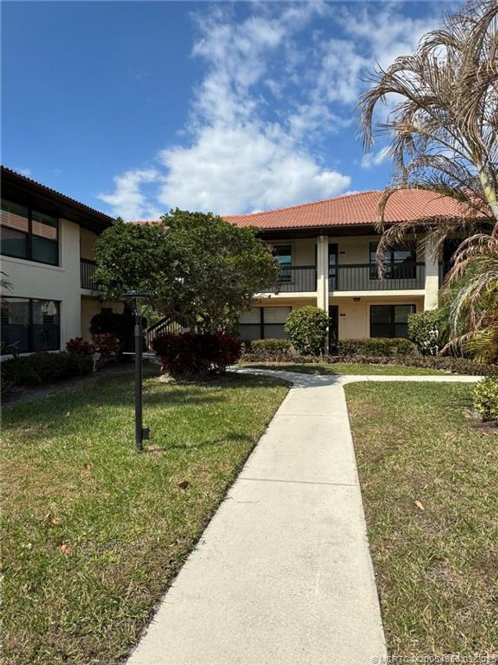 Photo of 811 SW South River Drive #106, Stuart, FL 34997 (MLS # M20054556)
