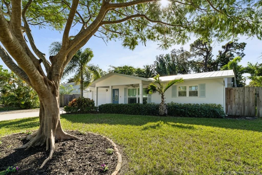 Photo of 1878 NW Azalea Street, Stuart, FL 34994 (MLS # M20042336)