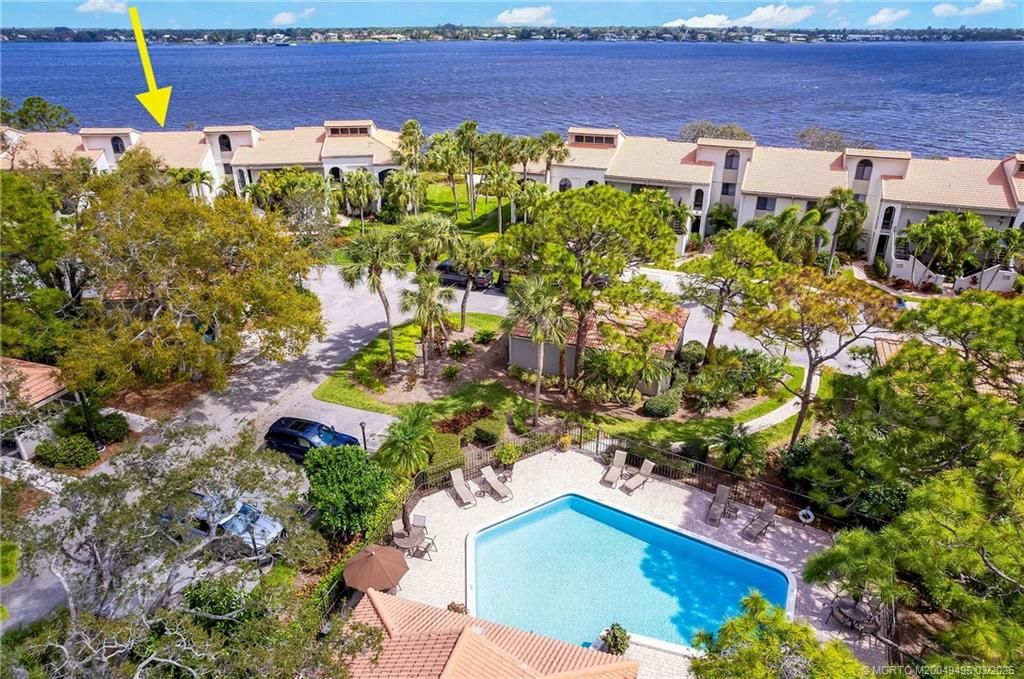 Photo of 2544 NW Seagrass Drive #6B, Palm City, FL 34990 (MLS # M20049495)