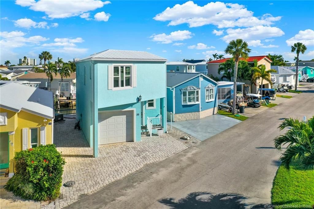 Photo of 20 Nettles Boulevard, Jensen Beach, FL 34957 (MLS # M20048400)