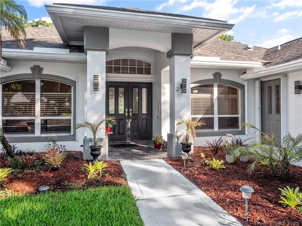 Photo of 4384 SW Thicket Court, Palm City, FL 34990 (MLS # M20046081)