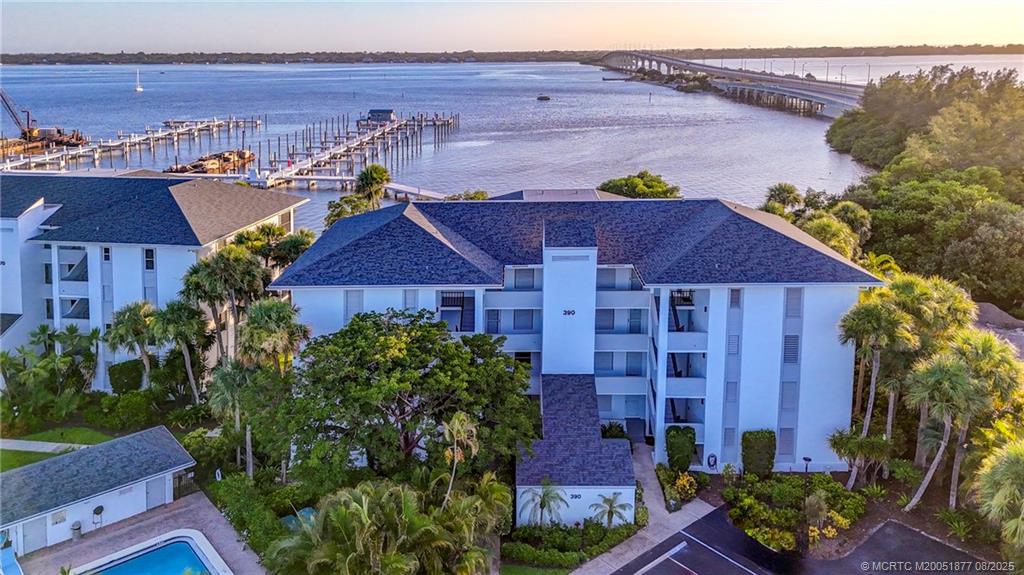 Stuart, Florida 34996, United States, 2 Bedrooms Bedrooms, ,2 BathroomsBathrooms,Residential,Active,197384