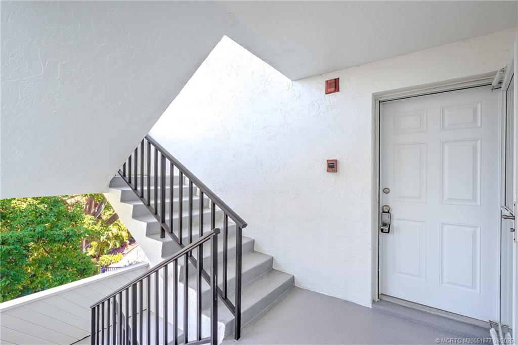 Stuart, Florida 34996, United States, 2 Bedrooms Bedrooms, ,2 BathroomsBathrooms,Residential,Active,197384