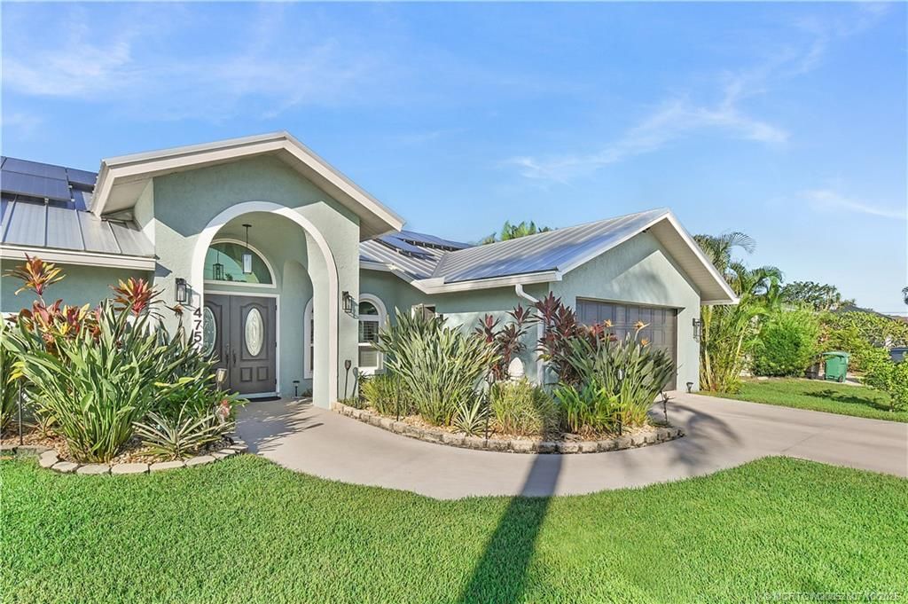 Photo of 475 SE Nome Drive, Port Saint Lucie, FL 34984 (MLS # M20052807)