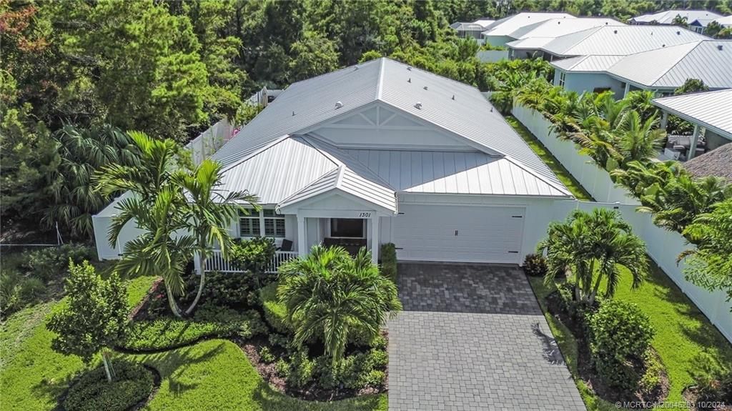 Photo of 1301 SW Pinewood Court, Palm City, FL 34990 (MLS # M20046293)