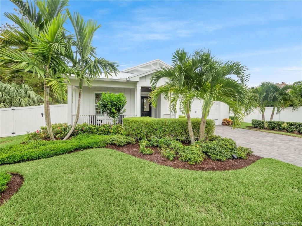 Photo of 1301 SW Pinewood Court, Palm City, FL 34990 (MLS # M20046293)