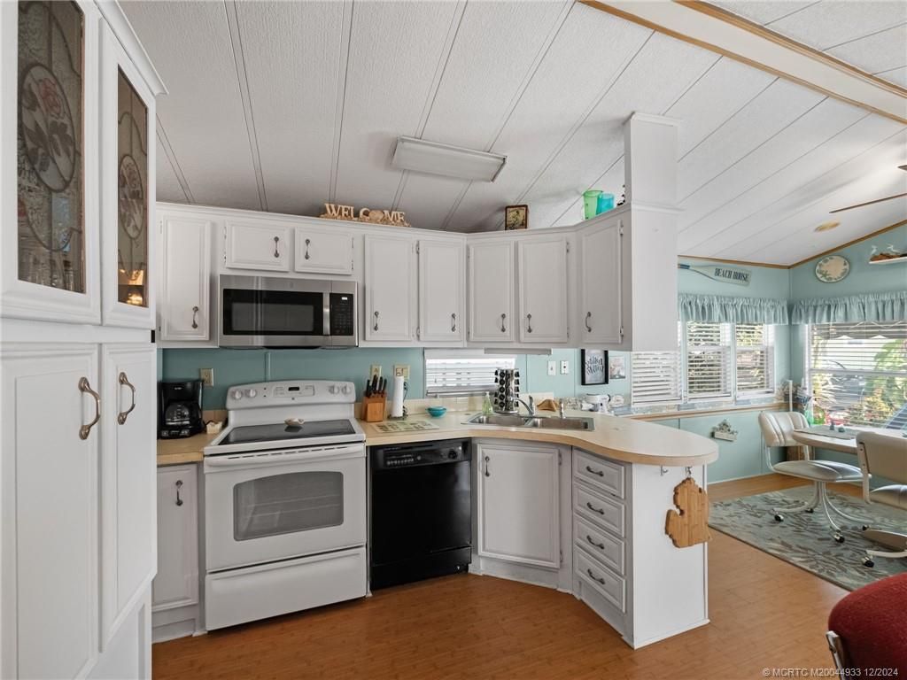 Photo of 131 Nettles Boulevard, Jensen Beach, FL 34957 (MLS # M20044933)