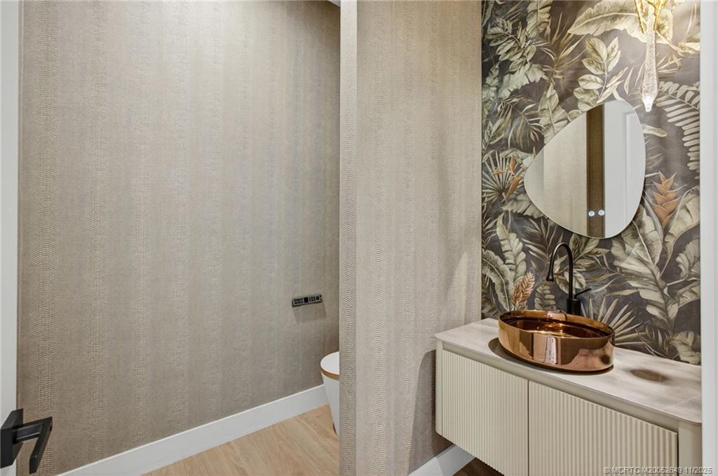 Palm City, Florida, 34990, United States, 4 Bedrooms Bedrooms, ,5 BathroomsBathrooms,Residential,Active,1973513