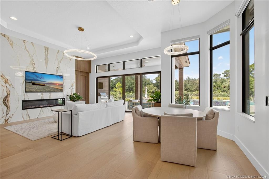 Palm City, Florida, 34990, United States, 4 Bedrooms Bedrooms, ,5 BathroomsBathrooms,Residential,Active,1973513