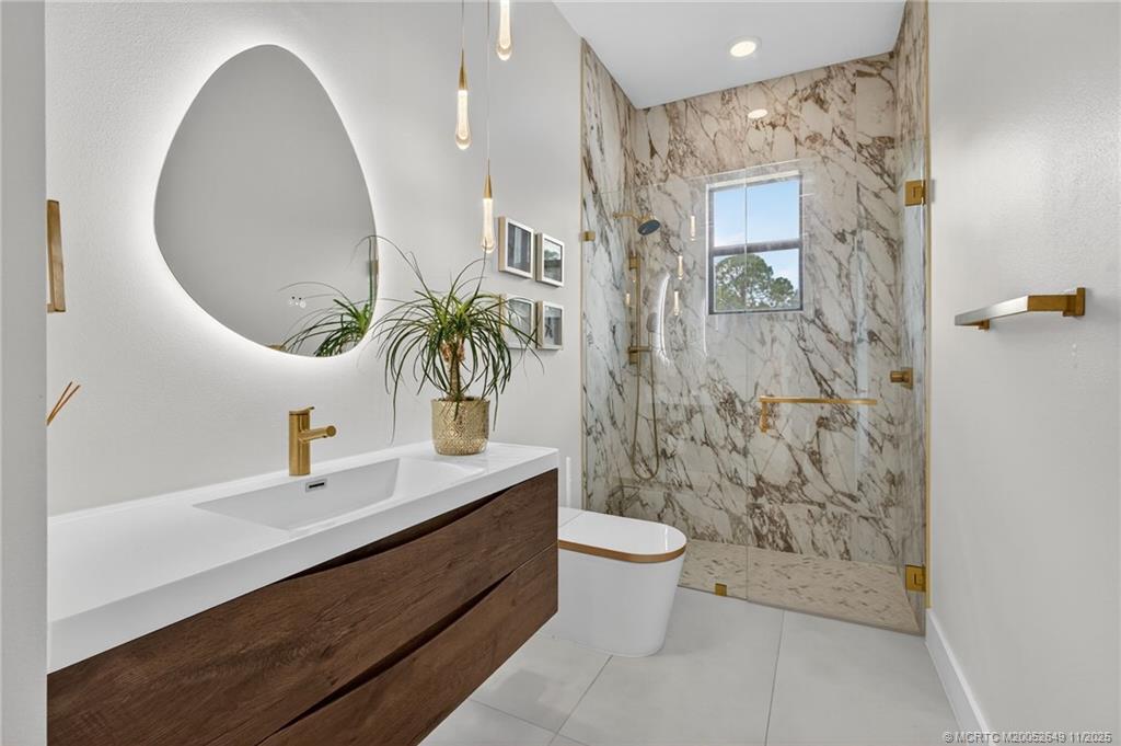 Palm City, Florida, 34990, United States, 4 Bedrooms Bedrooms, ,5 BathroomsBathrooms,Residential,Active,1973513