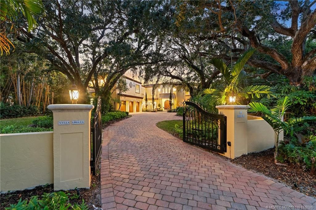 Photo of 11 Wendy Lane, Stuart, FL 34996 (MLS # M20053110)