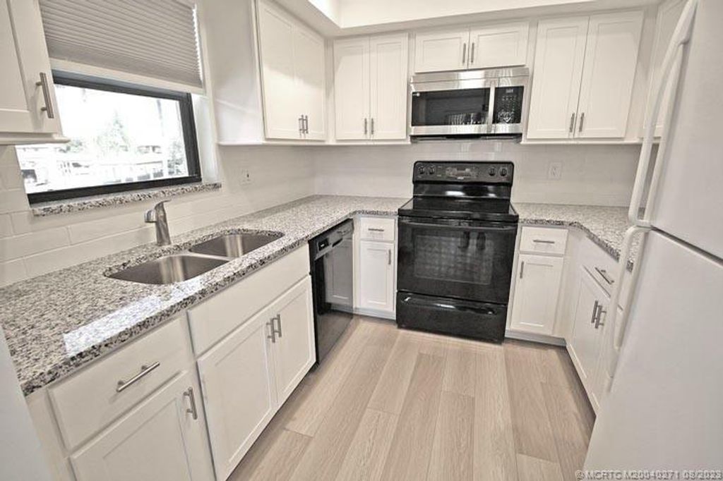 Photo of 510 SW South River Drive #207, Stuart, FL 34997 (MLS # M20040271)