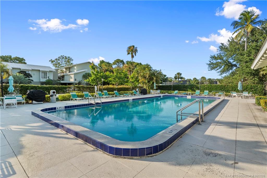 Stuart, Florida 34994, United States, 1 Bedroom Bedrooms, ,1 BathroomBathrooms,Residential,Active,141556