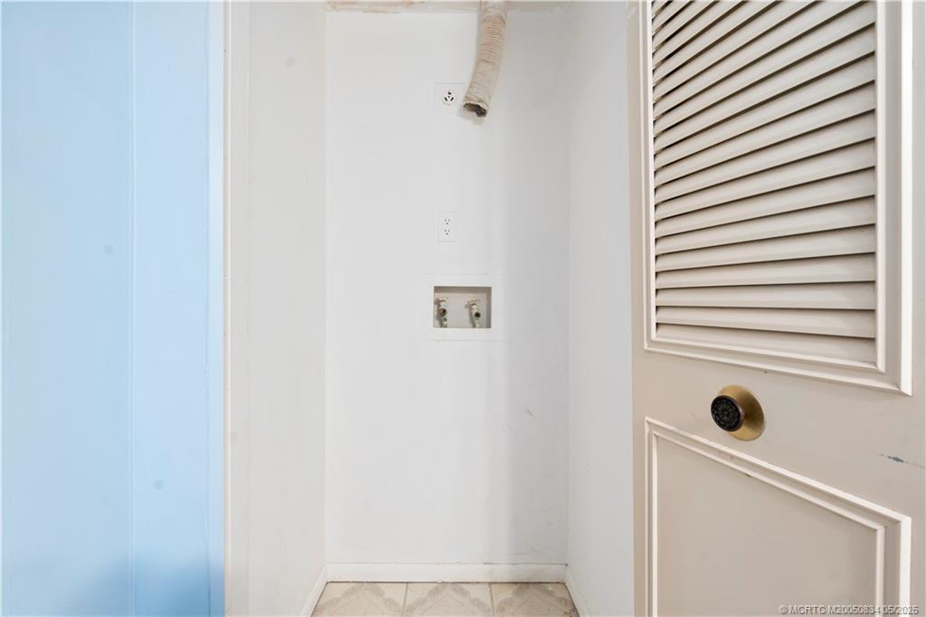 Stuart, Florida 34994, United States, 1 Bedroom Bedrooms, ,1 BathroomBathrooms,Residential,Active,141556