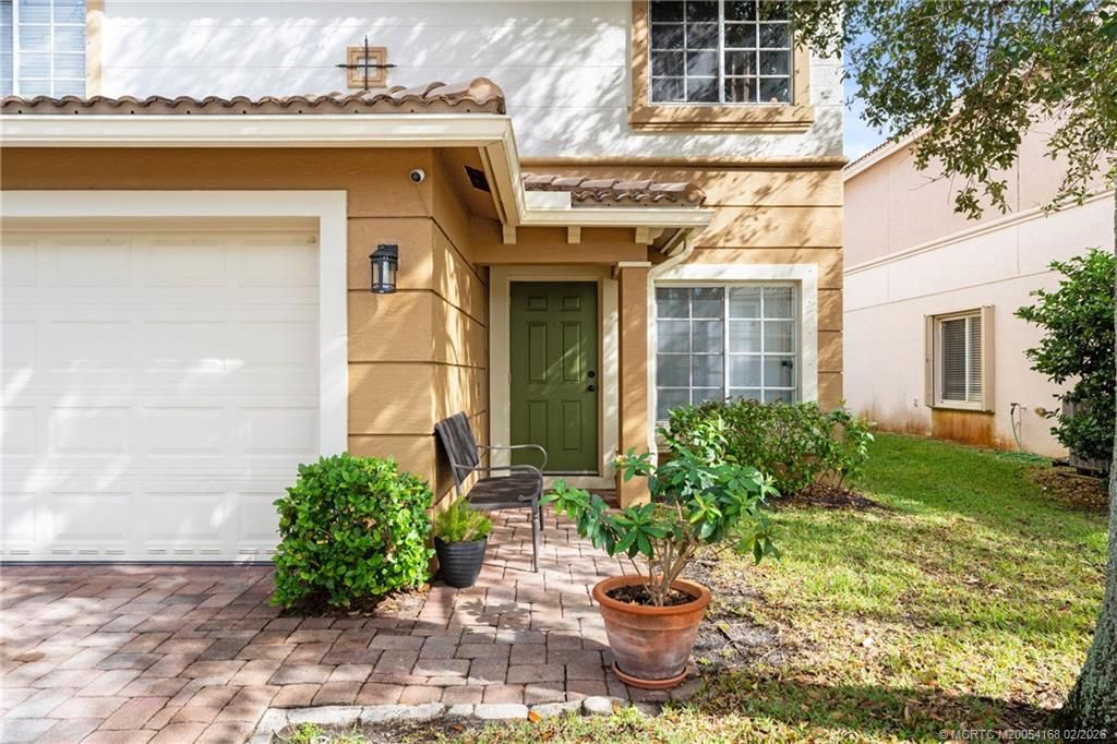 Photo of 4454 SE Graham Drive, Stuart, FL 34997 (MLS # M20054168)