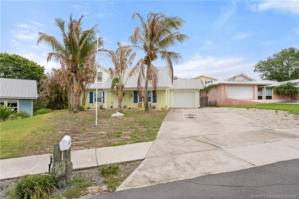 Photo of 1959 NE 23rd Terrace, Jensen Beach, FL 34957 (MLS # M20054955)