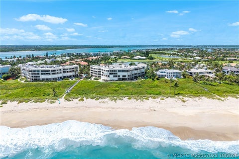 Photo of 2920 SE Dune Drive #230, Stuart, FL 34996 (MLS # M20057023)