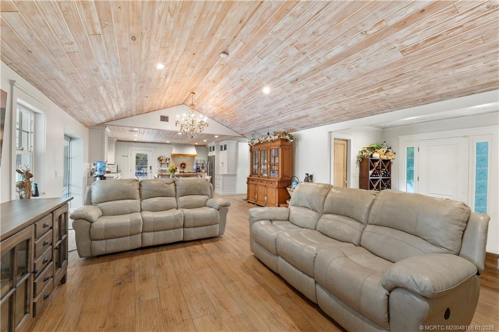 Palm City, Florida 34990, United States, 4 Bedrooms Bedrooms, ,2 BathroomsBathrooms,Residential,Pending,24743