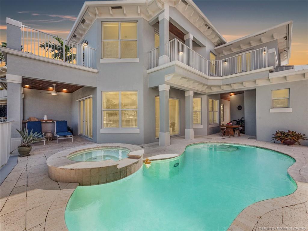 548 SW Saint Lucie Crescent