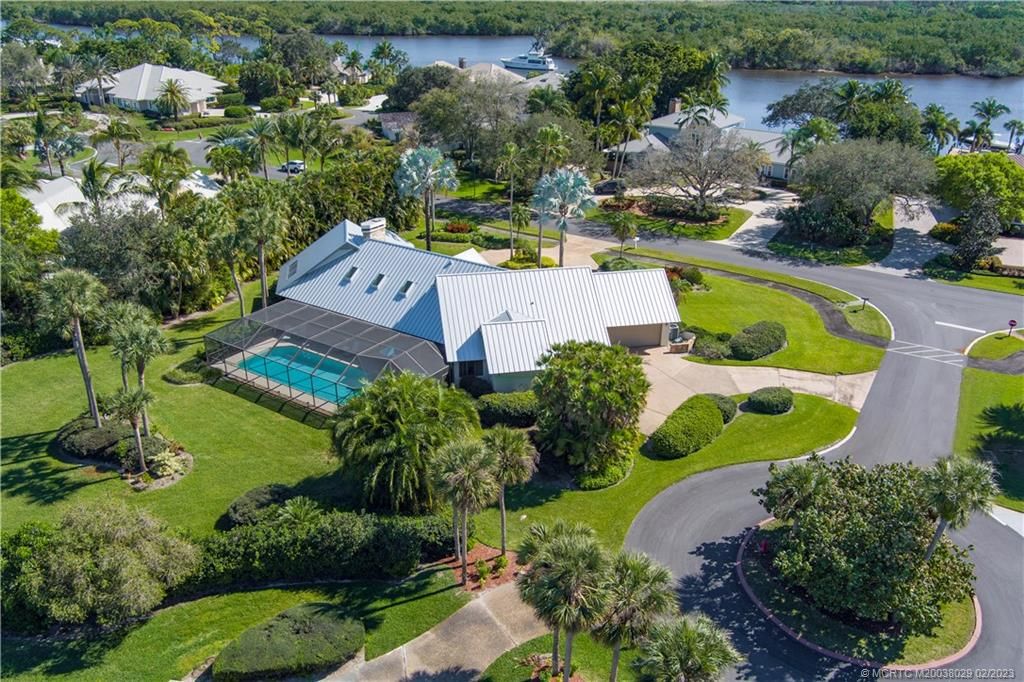 Photo of 4570 SW Thistle Terrace, Palm City, FL 34990 (MLS # M20038029)