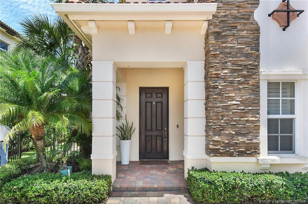 Photo of 131 Porgee Rock Place, Jupiter, FL 33458 (MLS # M20055382)