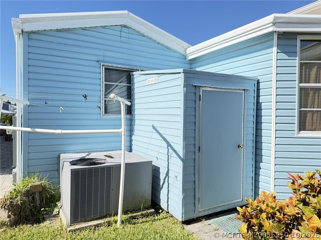 Photo of 185 Nettles Boulevard, Jensen Beach, FL 34957 (MLS # M20056910)