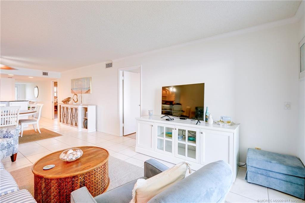 Stuart, Florida 34996, United States, 2 Bedrooms Bedrooms, ,2 BathroomsBathrooms,Residential,Active,193423