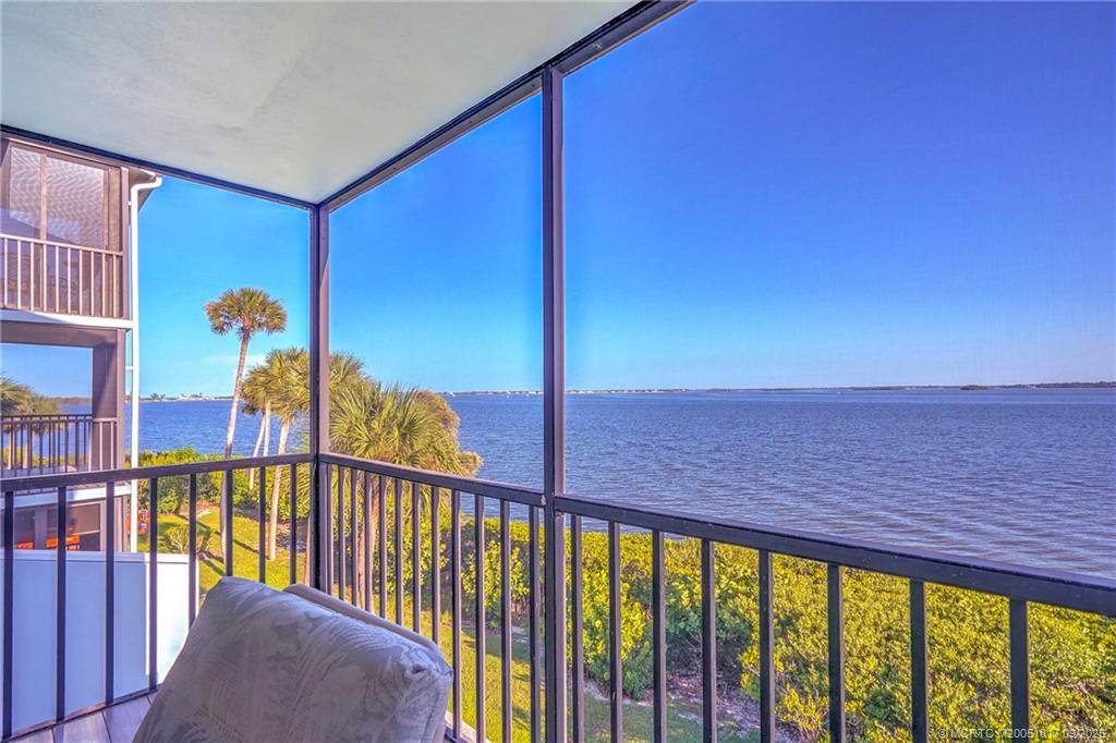 Stuart, Florida 34996, United States, 2 Bedrooms Bedrooms, ,2 BathroomsBathrooms,Residential,Active,193423