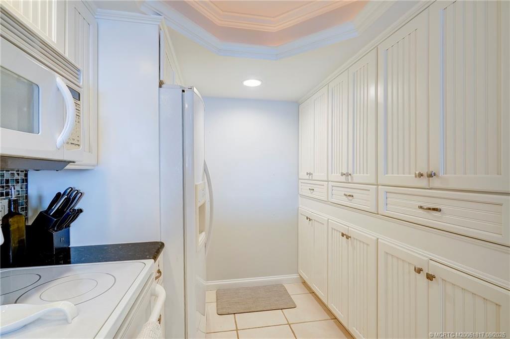 Stuart, Florida 34996, United States, 2 Bedrooms Bedrooms, ,2 BathroomsBathrooms,Residential,Active,193423