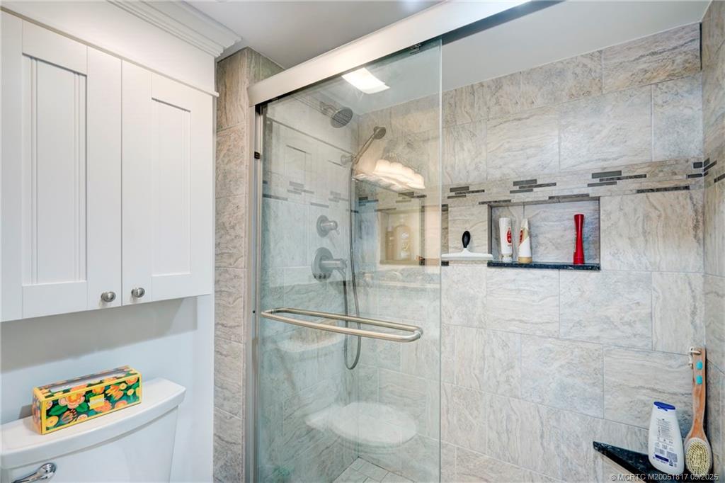 Stuart, Florida 34996, United States, 2 Bedrooms Bedrooms, ,2 BathroomsBathrooms,Residential,Active,193423