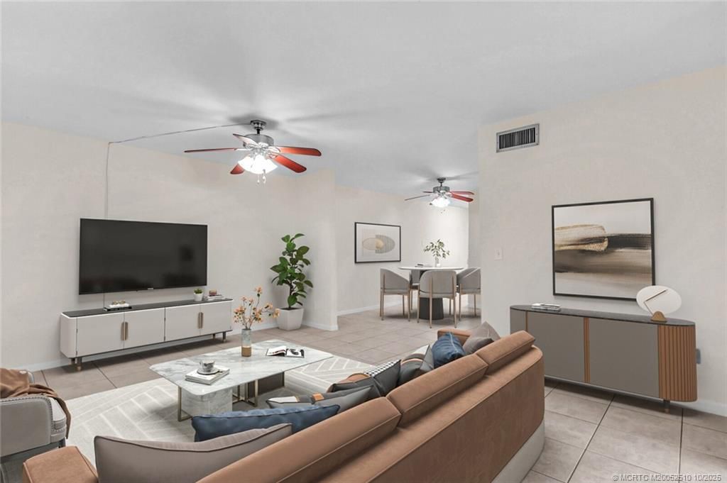 Photo of 333 SE Martin Avenue #1F, Stuart, FL 34996 (MLS # M20052510)