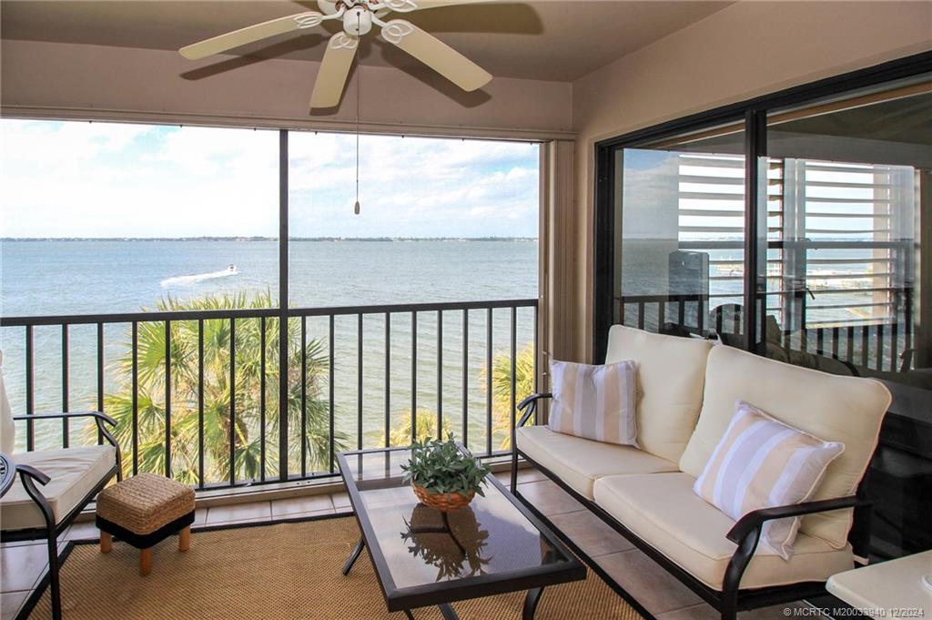 Stuart, Florida 34996, United States, 2 Bedrooms Bedrooms, ,2 BathroomsBathrooms,Residential,Active,74946