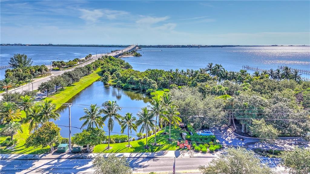 Sewalls Point, Florida, 34996, United States, 4 Bedrooms Bedrooms, ,3 BathroomsBathrooms,Residential,Active,1946306