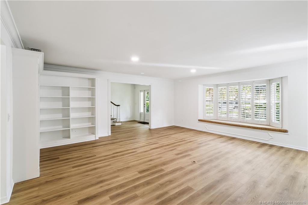 Sewalls Point, Florida, 34996, United States, 4 Bedrooms Bedrooms, ,3 BathroomsBathrooms,Residential,Active,1946306