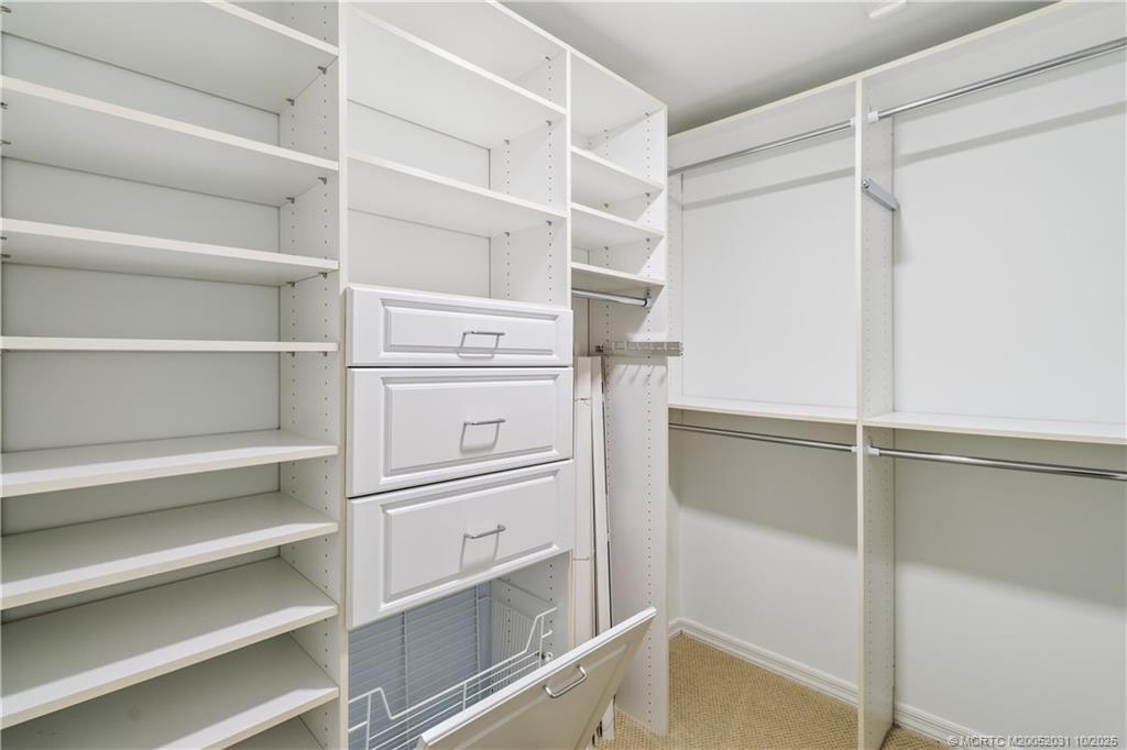 Sewalls Point, Florida, 34996, United States, 4 Bedrooms Bedrooms, ,3 BathroomsBathrooms,Residential,Active,1946306