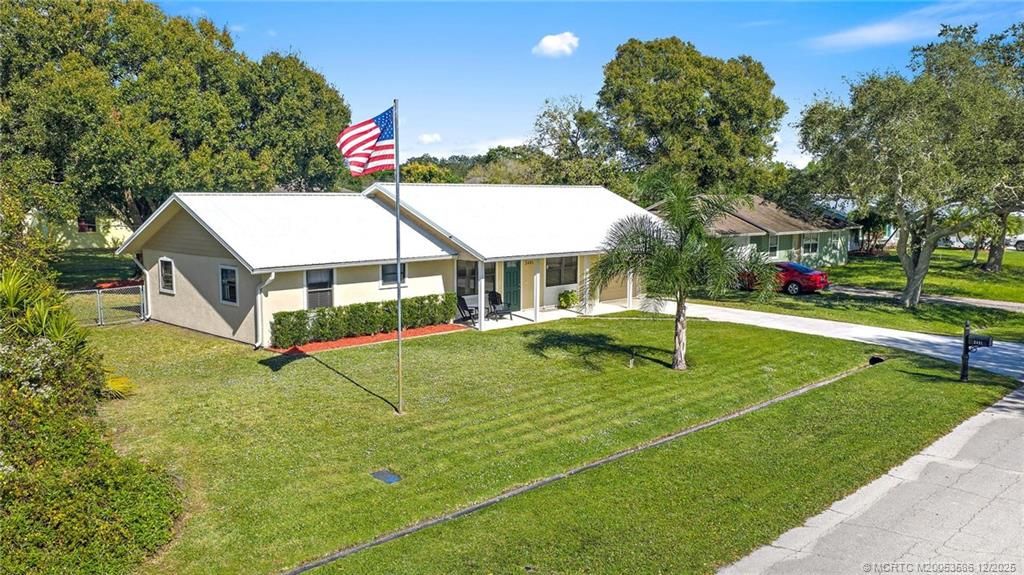 Photo of 2481 SE Calusa Avenue, Port Saint Lucie, FL 34952 (MLS # M20053586)