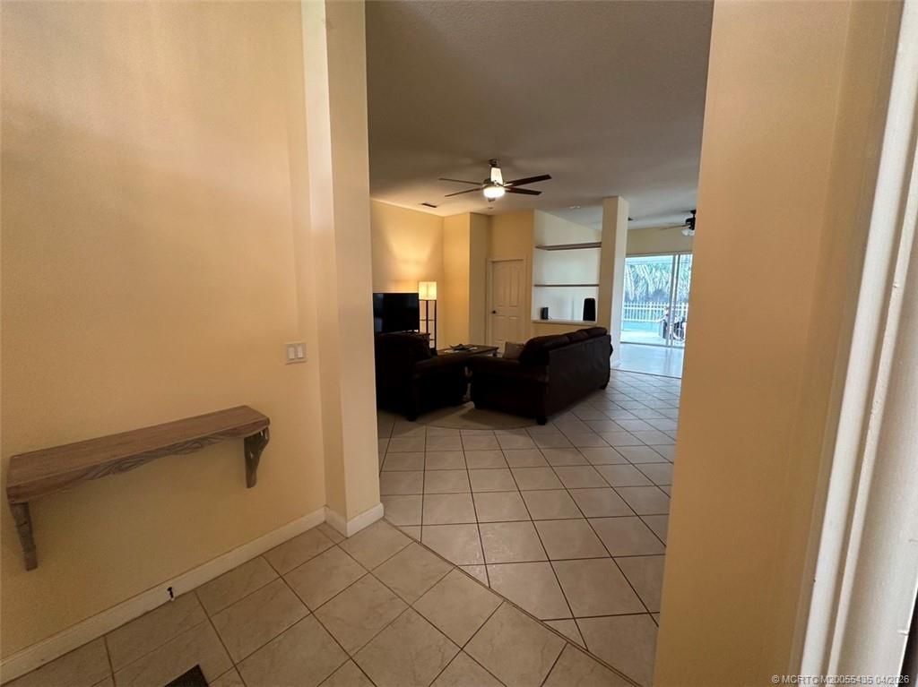 Photo of 7461 SE Autumn Lane, Hobe Sound, FL 33455 (MLS # M20055435)