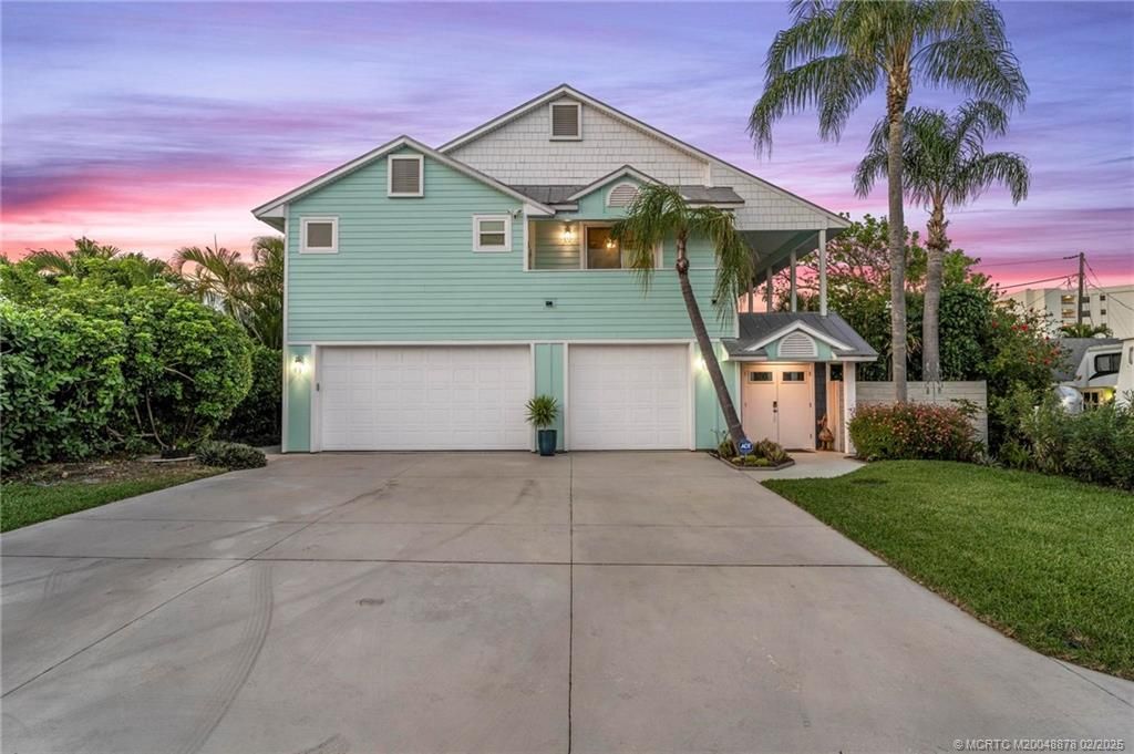 Photo of 3463 Canal Court, Jupiter, FL 33469 (MLS # M20048878)