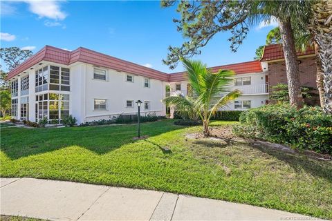 Photo of 2600 SE Ocean Boulevard #DD-12, Stuart, FL 34996 (MLS # M20053778)