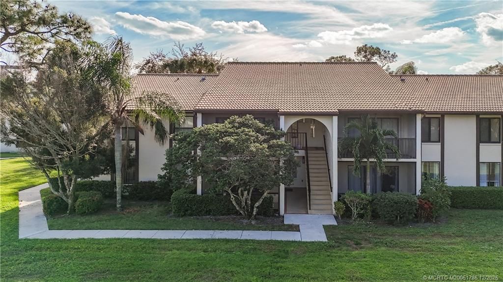 Photo of 1965 SW Silver Pine Way #H1, Palm City, FL 34990 (MLS # M20051785)