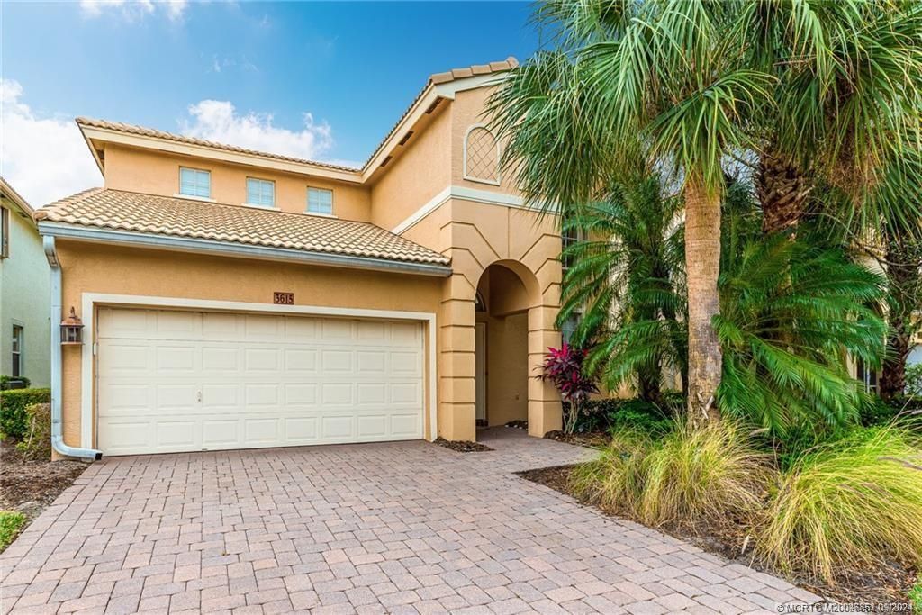 Photo of 3615 NW Deer Oak Drive, Jensen Beach, FL 34957 (MLS # M20046851)