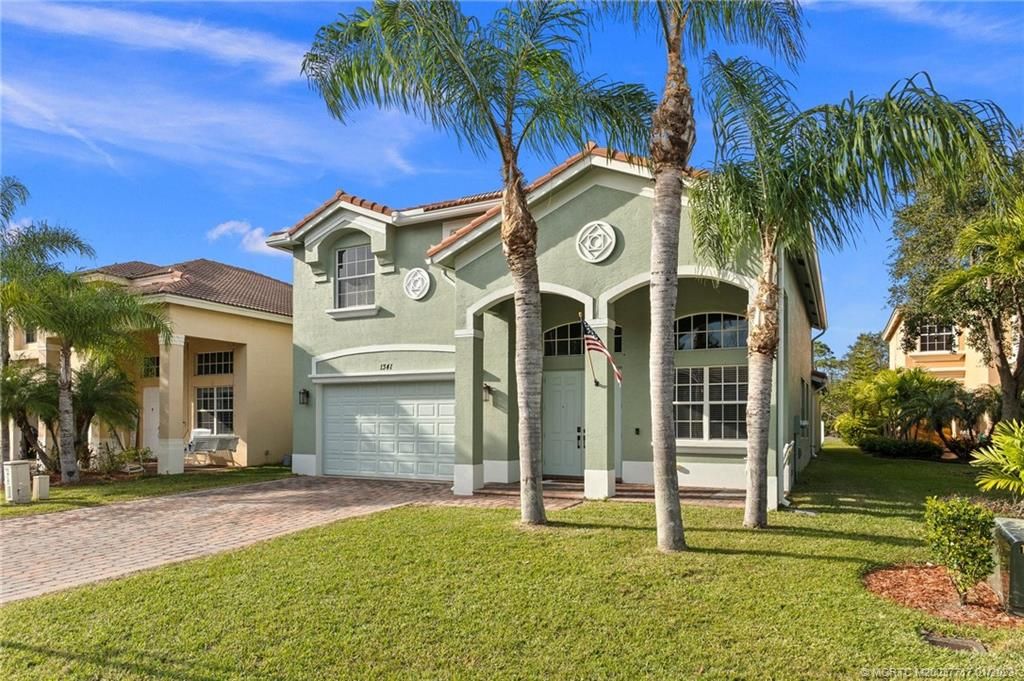 Photo of 1341 SE Fleming Way, Stuart, FL 34997 (MLS # M20037717)