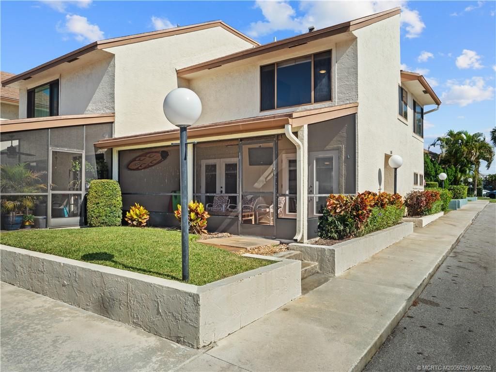 Photo of 950 S Kanner Highway #TH138, Stuart, FL 34994 (MLS # M20050259)