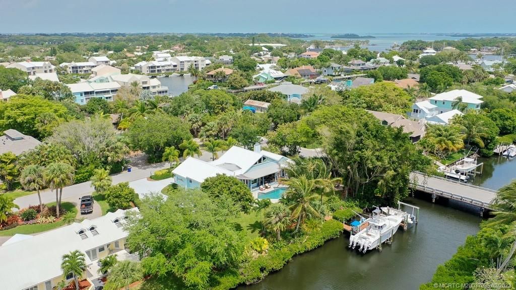 Photo of 4150 SE Whiticar Way, Stuart, FL 34997 (MLS # M20037995)